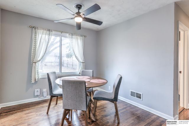 2007 N 71 Street, Omaha, NE 68104