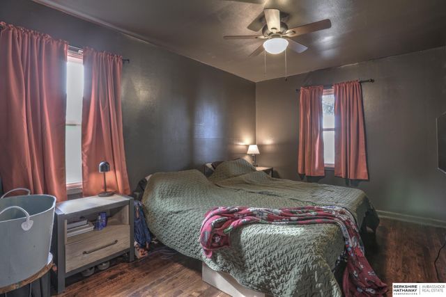 2007 N 71 Street, Omaha, NE 68104