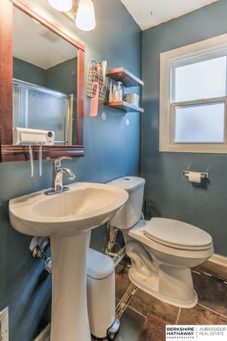 2007 N 71 Street, Omaha, NE 68104