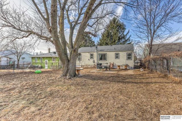 2007 N 71 Street, Omaha, NE 68104