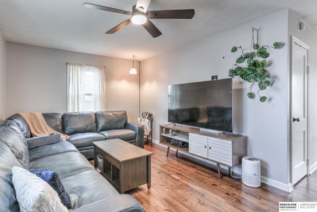 2007 N 71 Street, Omaha, NE 68104