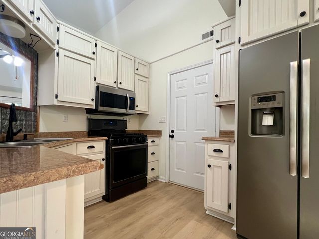 37 Jeb Stuart Drive, Newnan, GA 30265