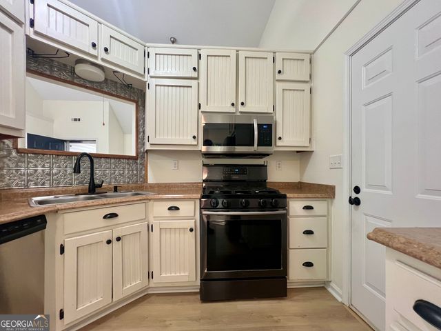 37 Jeb Stuart Drive, Newnan, GA 30265