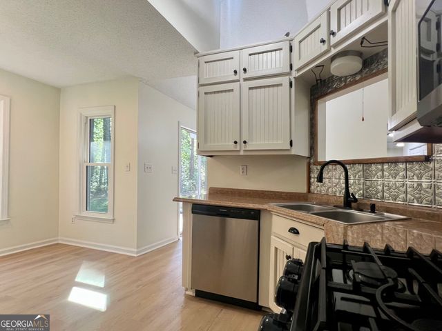 37 Jeb Stuart Drive, Newnan, GA 30265