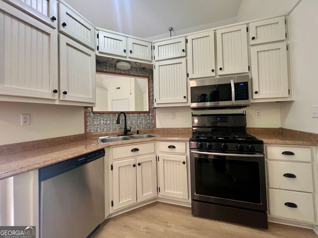37 Jeb Stuart Drive, Newnan, GA 30265