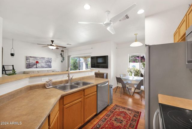 868 E Savannah Drive, Chandler, AZ 85225