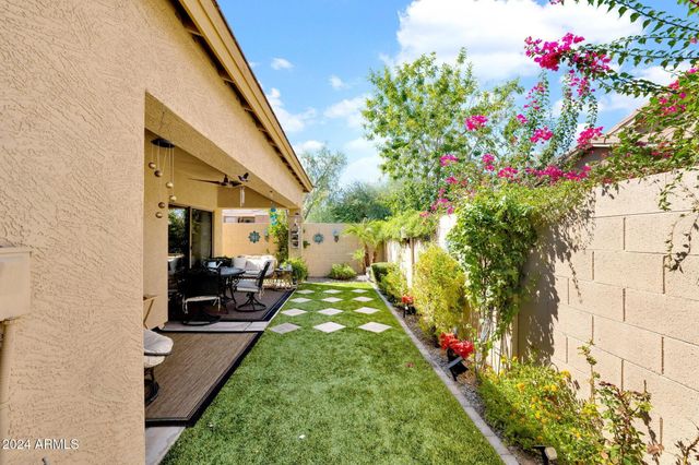 868 E Savannah Drive, Chandler, AZ 85225