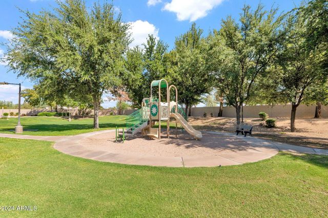 868 E Savannah Drive, Chandler, AZ 85225