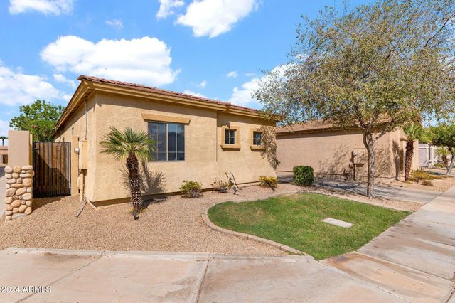 868 E Savannah Drive, Chandler, AZ 85225
