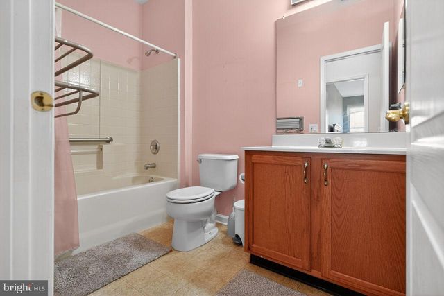 23 LAVENDER CT, Marlton, NJ 08053