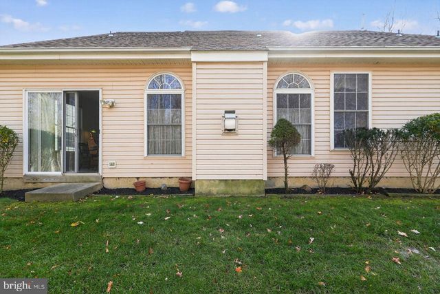 23 LAVENDER CT, Marlton, NJ 08053