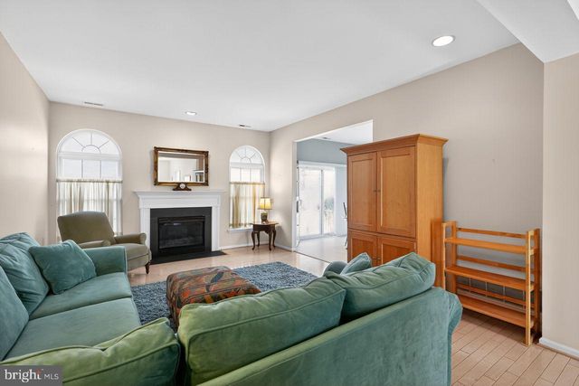 23 LAVENDER CT, Marlton, NJ 08053