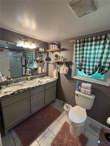 6508 Washington Rd, Quinton, VA 23141