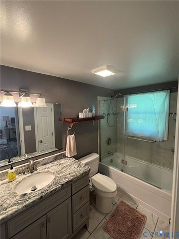 6508 Washington Rd, Quinton, VA 23141