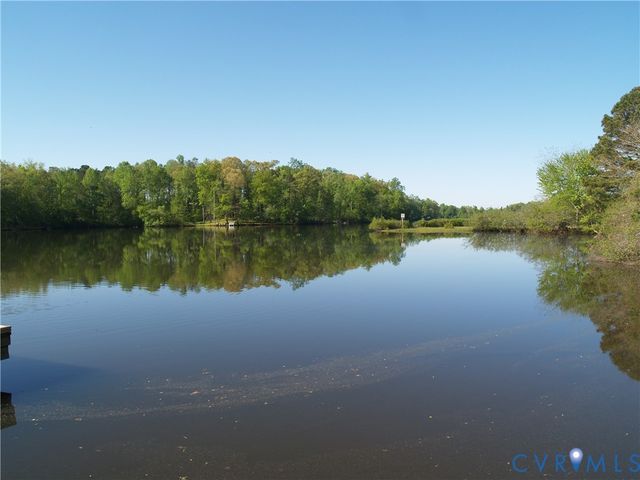 6508 Washington Rd, Quinton, VA 23141