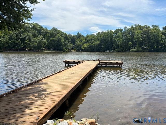 6508 Washington Rd, Quinton, VA 23141