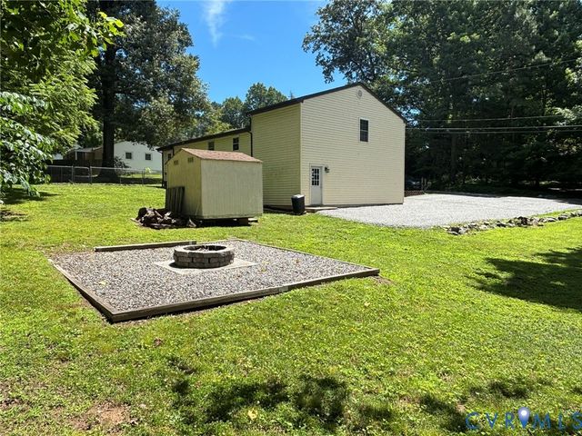 6508 Washington Rd, Quinton, VA 23141