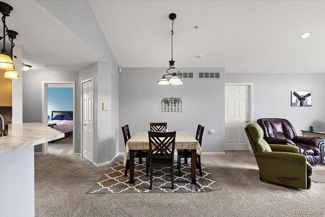 27204 Chantel Drive, Walled Lake, MI 48390