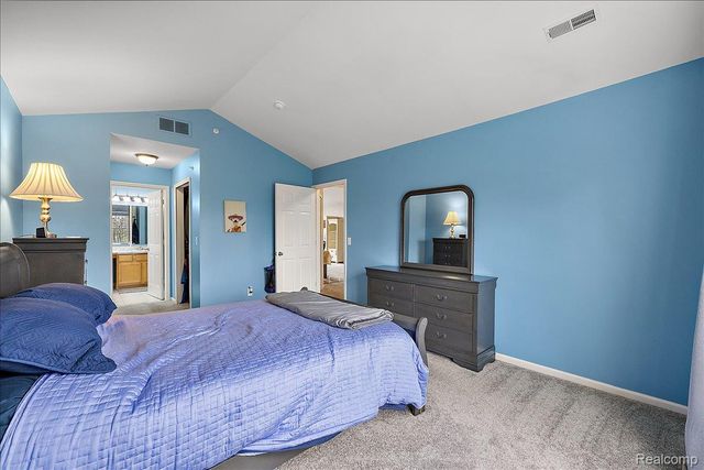 27204 Chantel Drive, Walled Lake, MI 48390