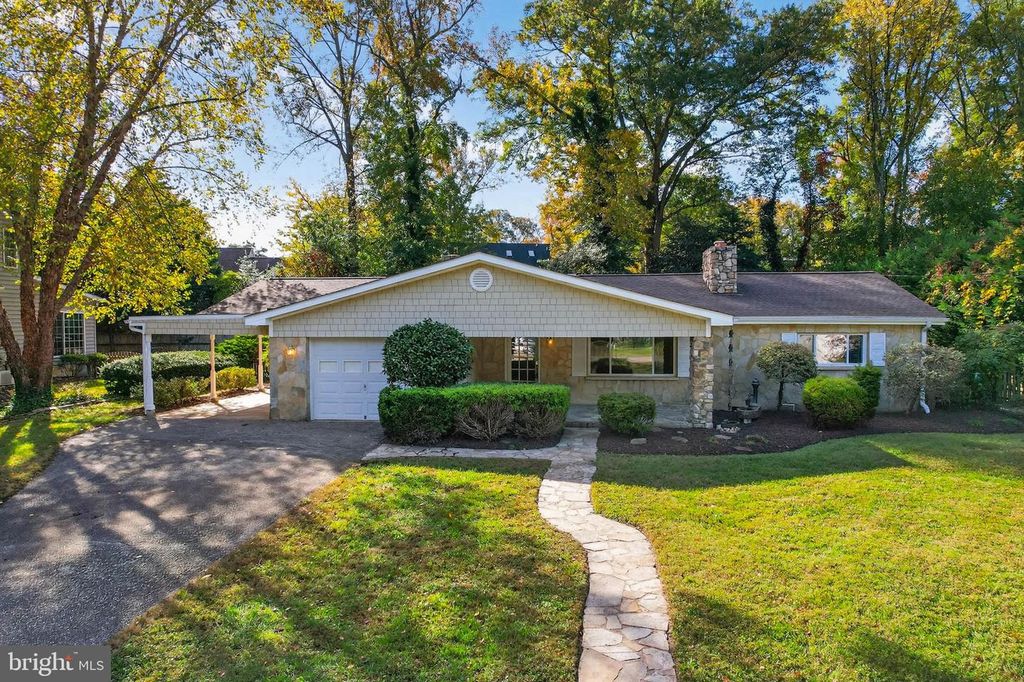 105 GIDDINGS AVE, Severna Park, MD 21146