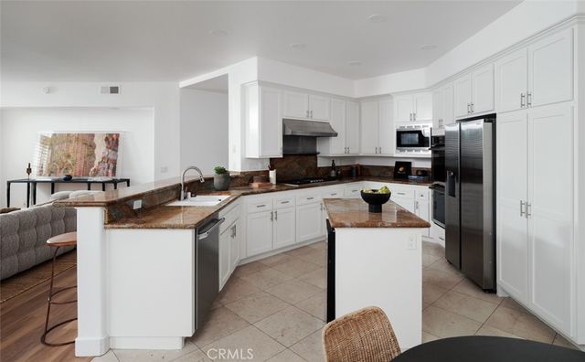 25842 Elderbrook, Laguna Hills, CA 92653