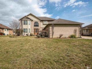 20087 Herzog Drive, Rockwood, MI 48173