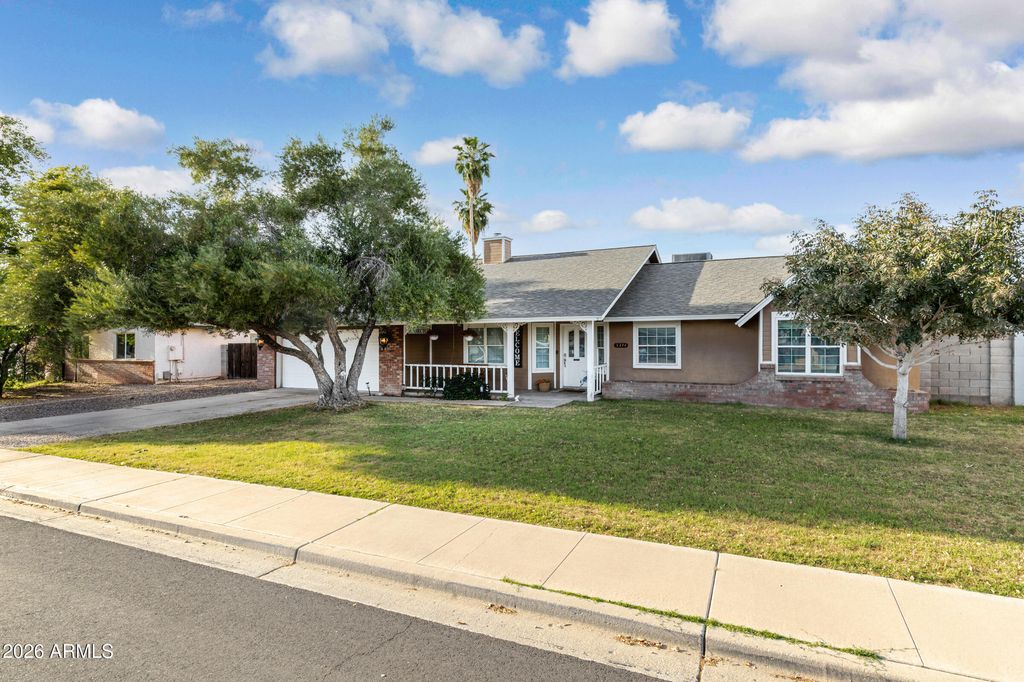5344 E DIAMOND Avenue, Mesa, AZ 85206 — photo 2