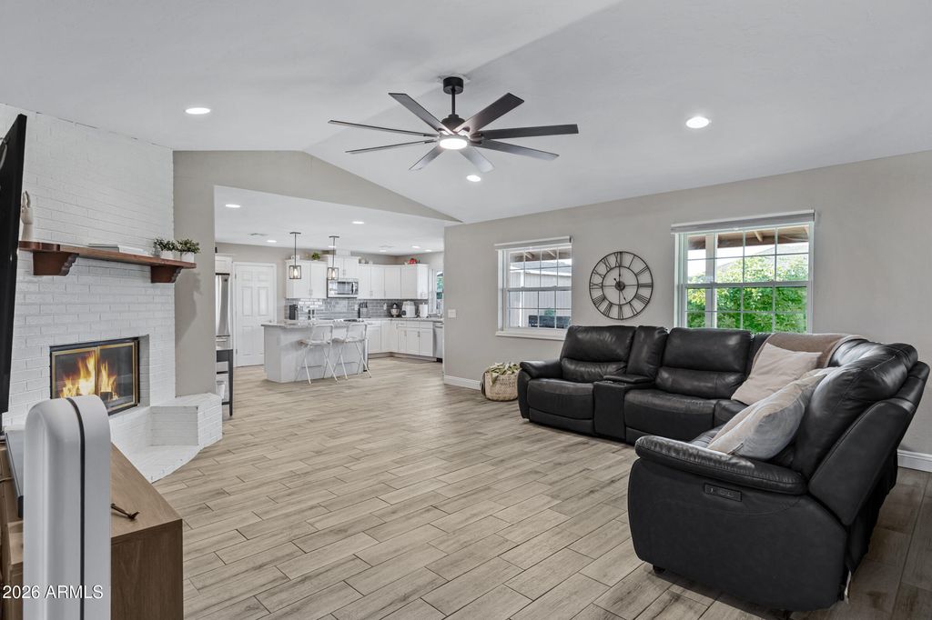 5344 E DIAMOND Avenue, Mesa, AZ 85206 — photo 5