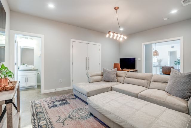 104 Windsong Court, Weatherford, TX 76087
