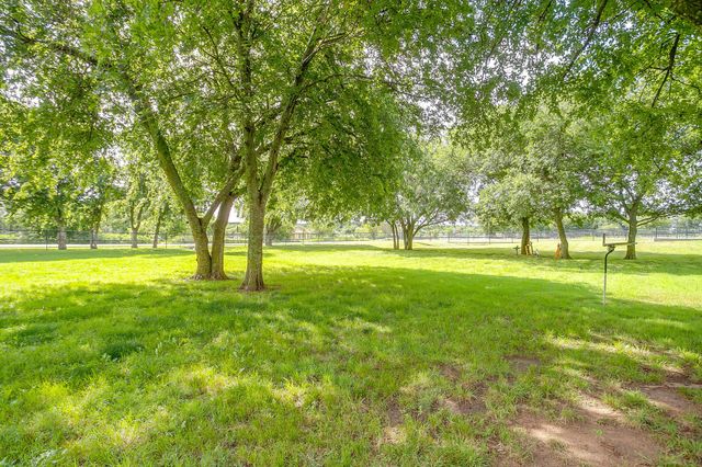 4500 Highland Trail, Joshua, TX 76058