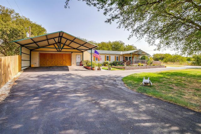 4500 Highland Trail, Joshua, TX 76058