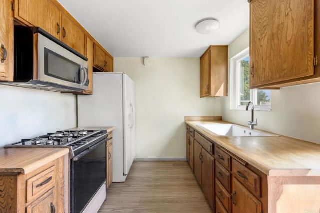 643 Hillward St., Escondido, CA 92027