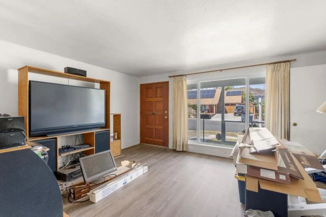 643 Hillward St., Escondido, CA 92027