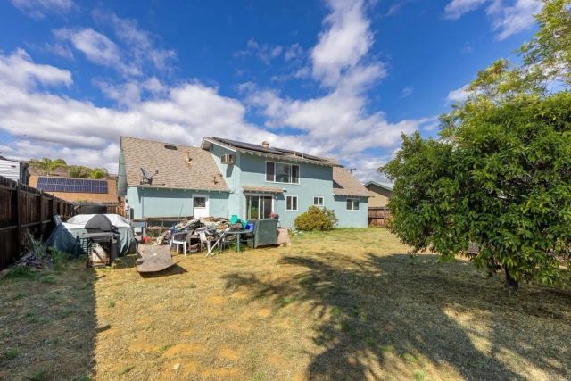 643 Hillward St., Escondido, CA 92027