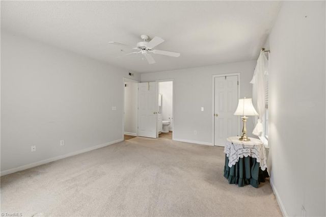 223 Mill Pond Drive, Winston-salem, NC 27106
