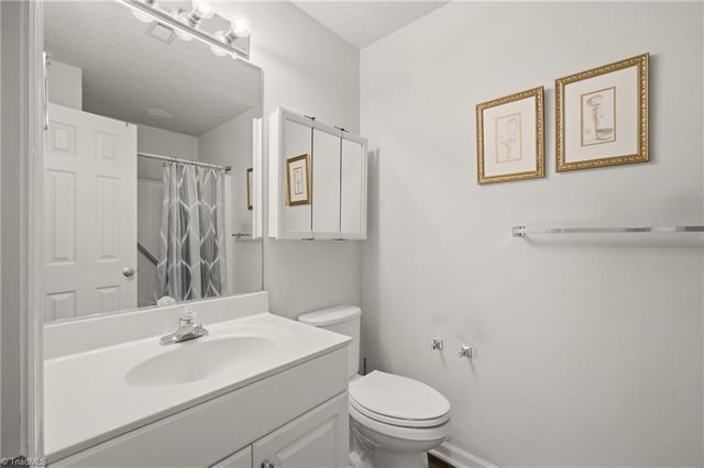 223 Mill Pond Drive, Winston-salem, NC 27106