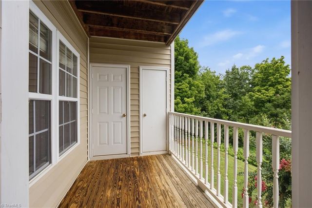223 Mill Pond Drive, Winston-salem, NC 27106