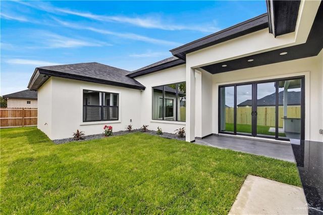 8006 N 49th Lane, Mcallen, TX 78504