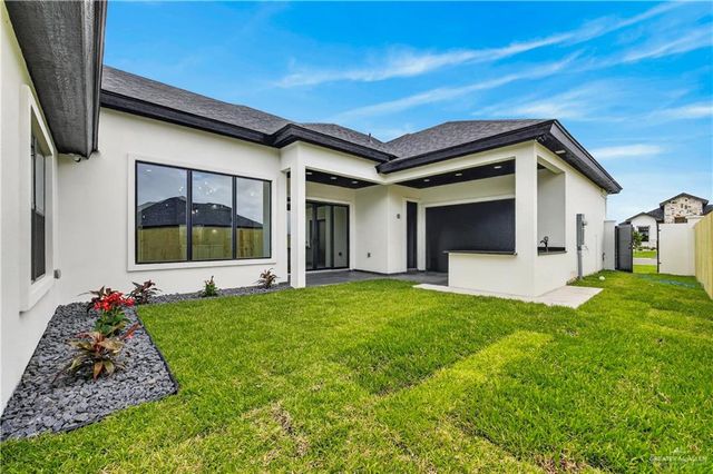 8006 N 49th Lane, Mcallen, TX 78504