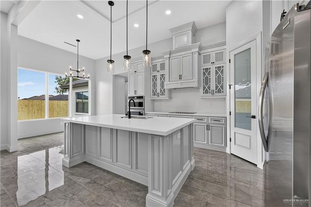 8006 N 49th Lane, Mcallen, TX 78504