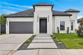 8006 N 49th Lane, Mcallen, TX 78504