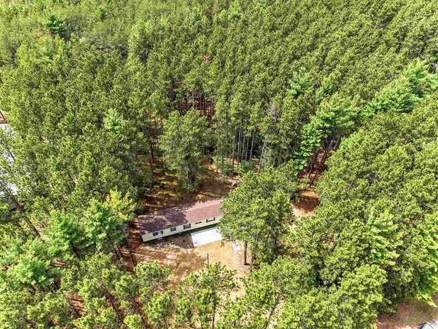N7069 Godfrey Drive, New Lisbon, WI 53950