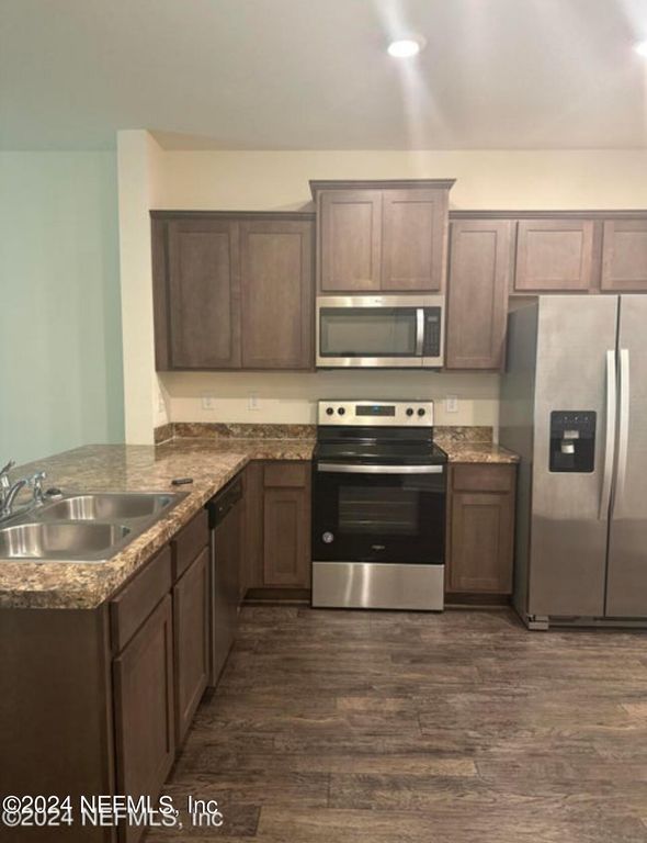 7945 ECHO SPRINGS Road, Jacksonville, FL 32256