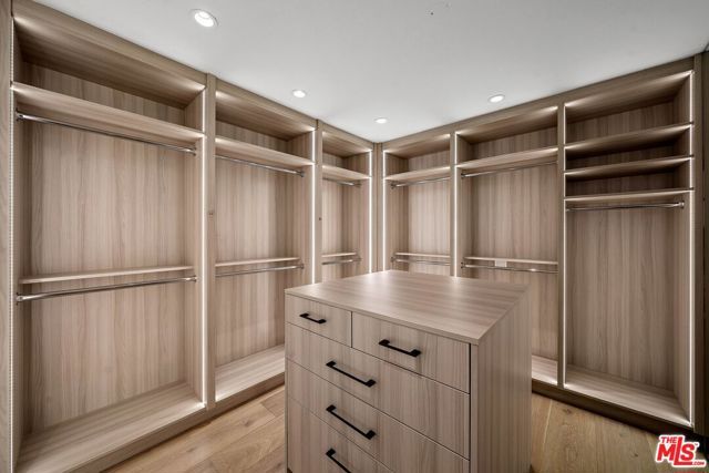 455 Castle Place, Beverly Hills, CA 90210