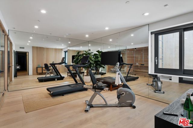455 Castle Place, Beverly Hills, CA 90210