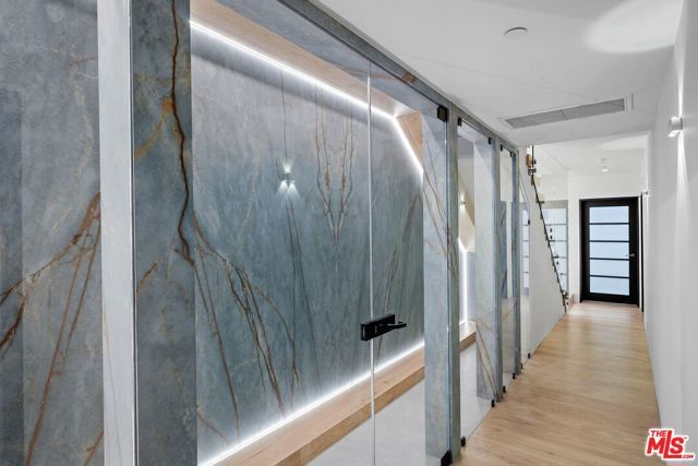 455 Castle Place, Beverly Hills, CA 90210