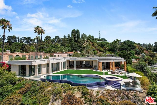 455 Castle Place, Beverly Hills, CA 90210