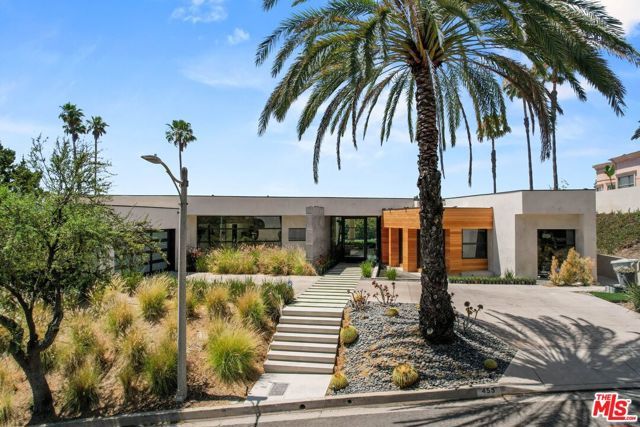 455 Castle Place, Beverly Hills, CA 90210
