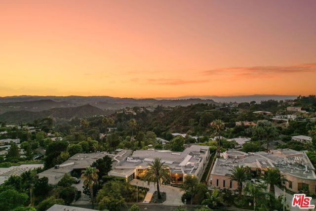 455 Castle Place, Beverly Hills, CA 90210