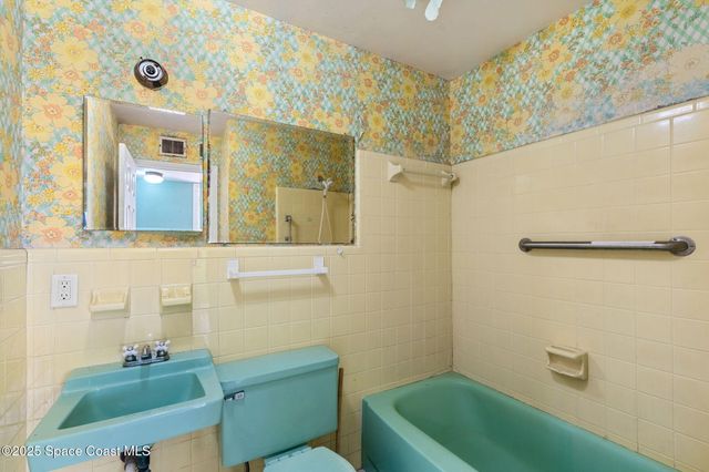 271 Fay Drive, Indialantic, FL 32903